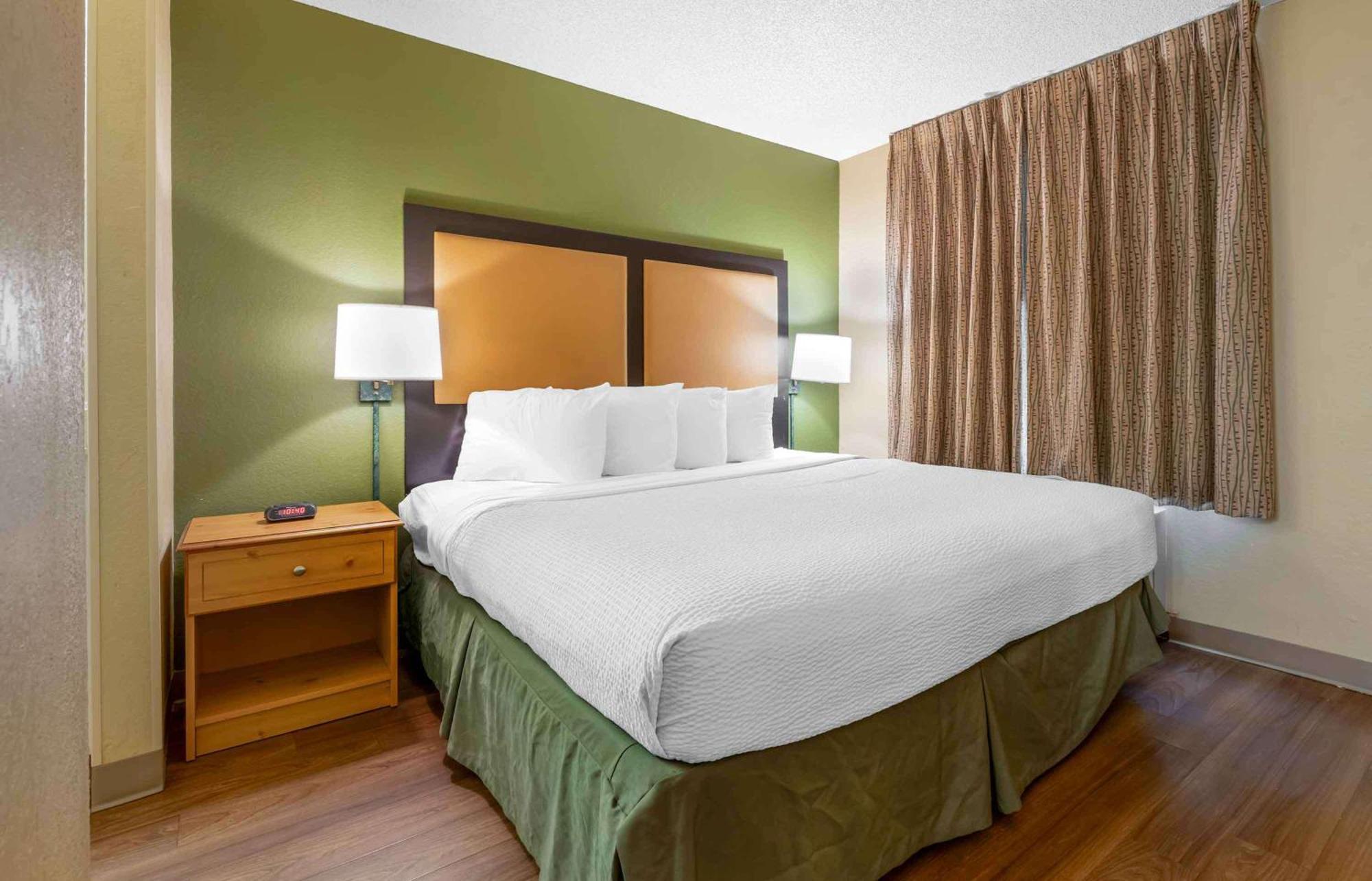 Extended Stay America Select Suites - Jacksonville - Baymeadows Exterior foto